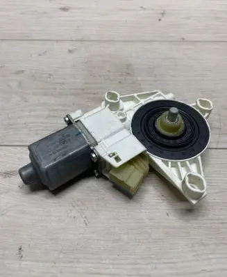 Mercedes-Benz ML W164 Rear door window regulator motor A2518200208 0512 996149200