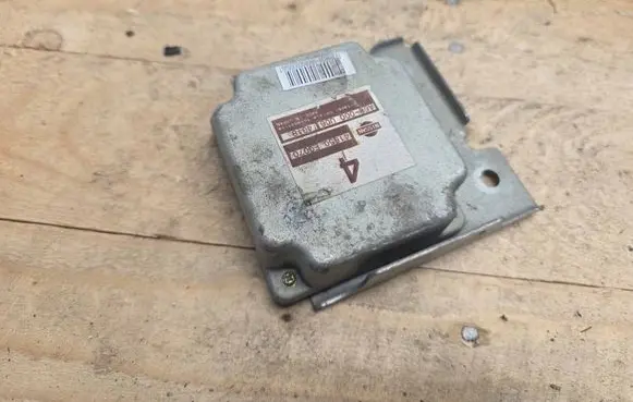 Nissan X-Trail T30 Torque split ecu control unit/module 41650EQ070