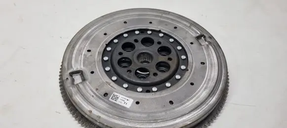 Renault Clio V Flywheel 123108176R