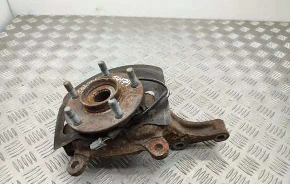 Front wheel hub