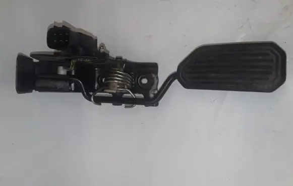 Toyota Corolla Verso AR10 Accelerator throttle pedal A4X01