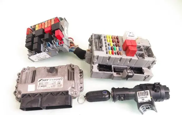 Lancia Delta Engine control unit/module ECU 0261S04410 51832098