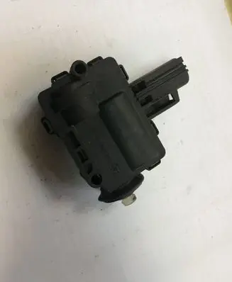 Ford Focus C-MAX Fuel tank cap lock 
