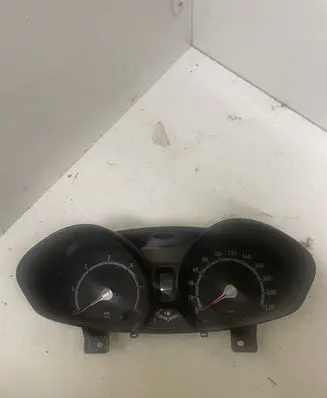 Ford Fiesta Speedometer (instrument cluster) VP8A6F10894BC