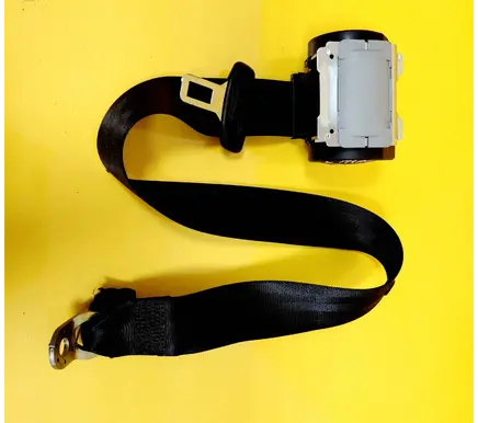 Audi A6 S6 C6 4F Rear seatbelt 040541