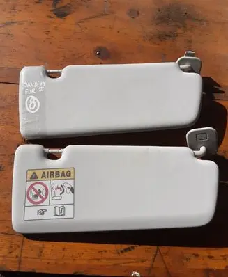 Dacia Sandero Sun visor