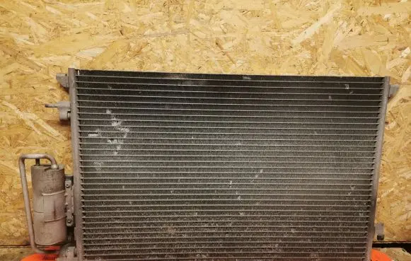 A/C cooling radiator (condenser)
