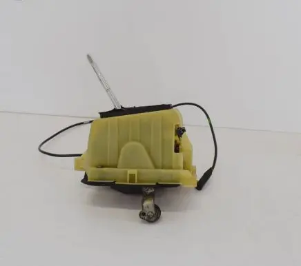 Mercedes-Benz C W204 Gear shifter/selector A2042677524
