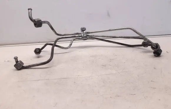 Audi A4 S4 B6 8E 8H Fuel injector supply line/pipe 