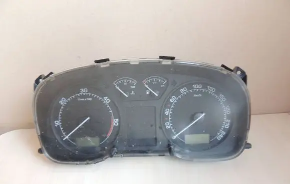Skoda Octavia Mk1 (1U) Speedometer (instrument cluster)