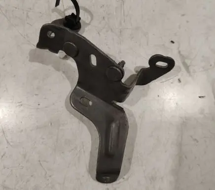 Citroen C4 II Engine mounting bracket 9674942480