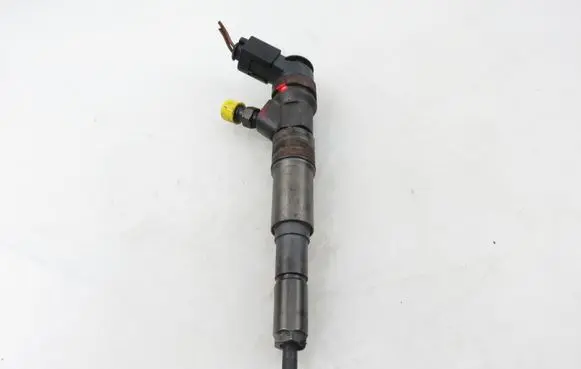 BMW 5 E60 E61 Fuel injector 0445110216 7793836
