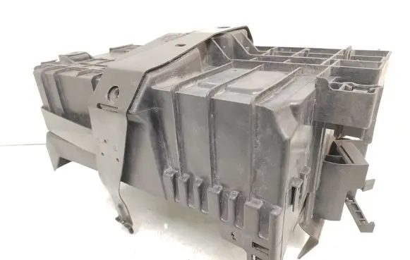 Battery box tray