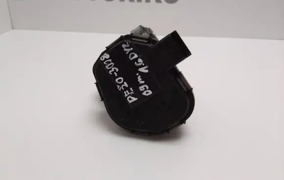 Peugeot 3008 I Throttle valve 9673534480 2875019