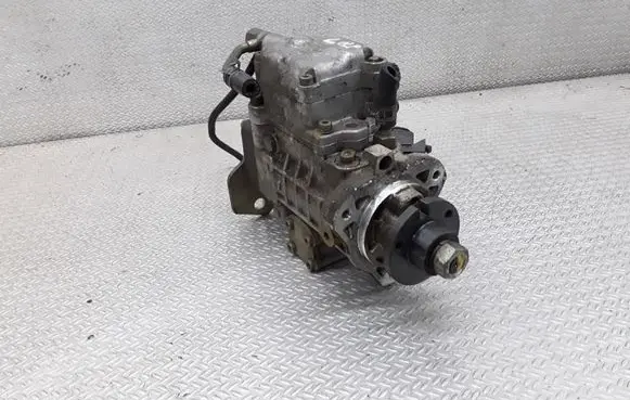 Audi A3 S3 8L Fuel injection high pressure pump 0460404977