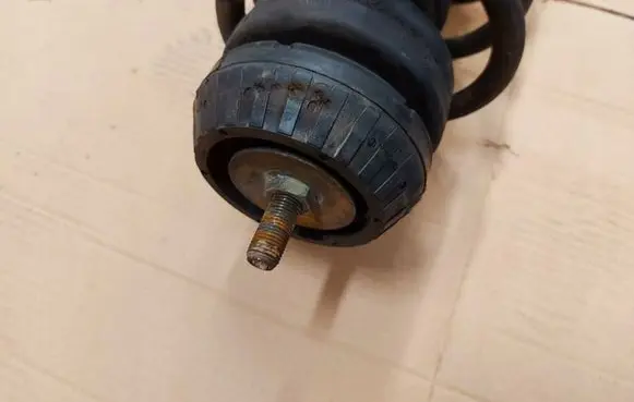 Mercedes-Benz Vito Viano W638 Front shock absorber/damper