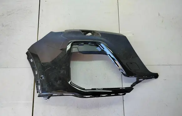 Audi SQ7 Front bumper corner part panel trim