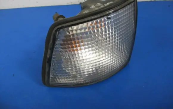 BMW 7 E32 Front indicator light