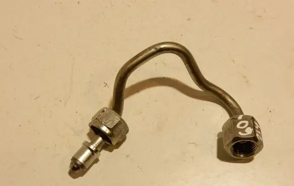 BMW X5 E70 Fuel injector supply line/pipe 60214