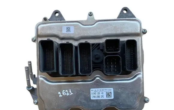 BMW X5M F85 Engine control unit/module 8643126 0261S12000