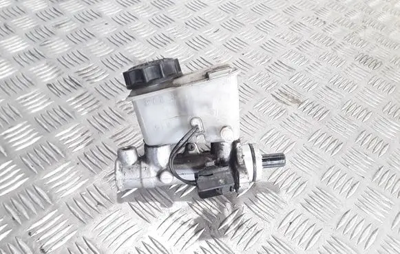 Mazda 323 F Master brake cylinder