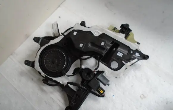 Citroen Berlingo Front door window regulator with motor 9830335980