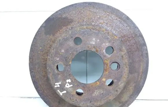 Volkswagen Transporter - Caravelle T4 Front brake disc