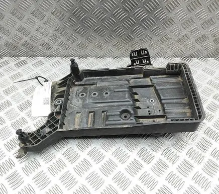Audi Q3 F3 Battery box tray 5QF915331C 5QF915321C
