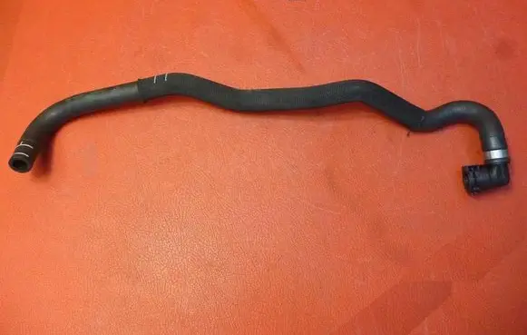 BMW 1 E81 E87 Engine coolant pipe/hose 7552387