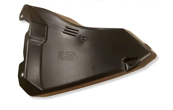 Audi RS4 B9 Intercooler air guide/duct channel 8W0121673D