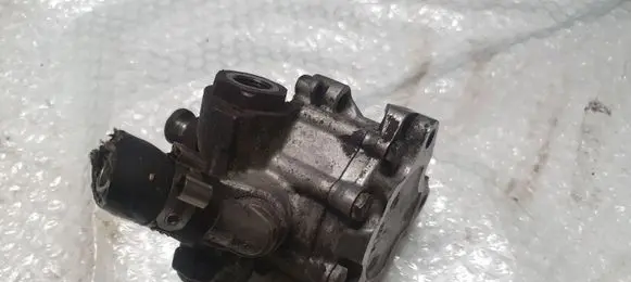 BMW 3 E90 E91 Power steering pump 7692974546