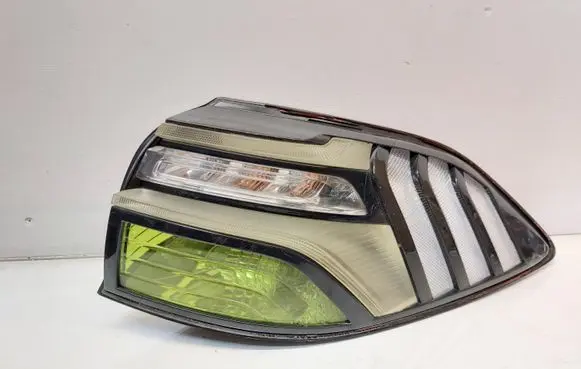 Hyundai Tucson TL Rear/tail lights 92402D7600