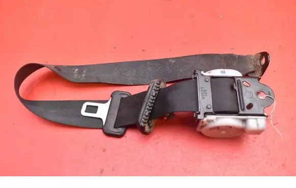 Mitsubishi Pajero Front seatbelt TK-AB0-EN239