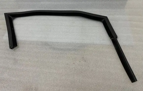 Seat Leon (1P) Rubber seal front door window/glass 