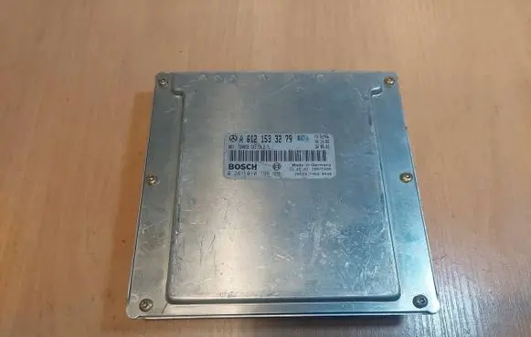 Mercedes-Benz ML W163 Engine control unit/module ECU 0281010796 A6121533279 CR2.14