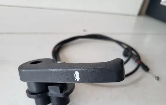 Hyundai Kona I Engine bonnet (hood) release handle 
