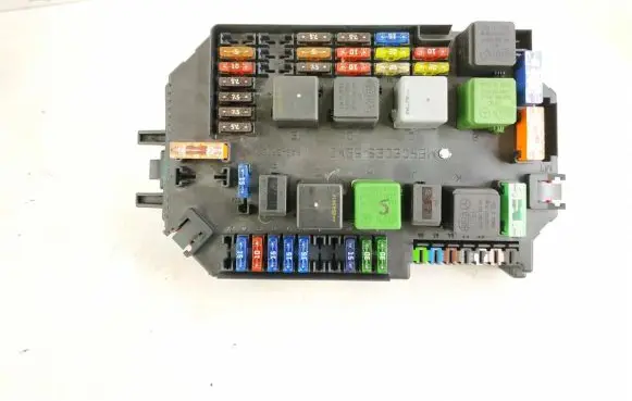 Mercedes-Benz S W221 Fuse box set 2215450001 2215451101