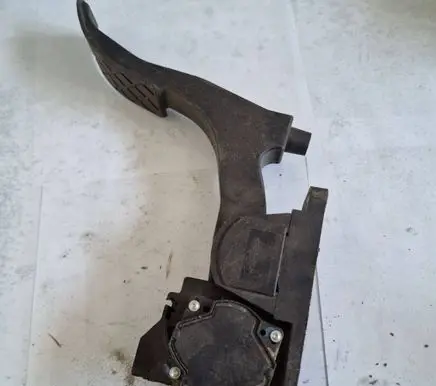 Volkswagen Golf IV Accelerator throttle pedal bracket 6Q1722503B 0281001378