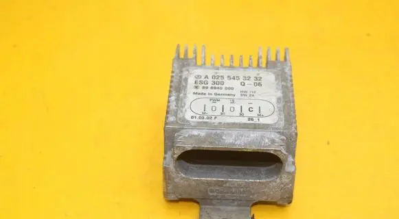 Coolant fan relay