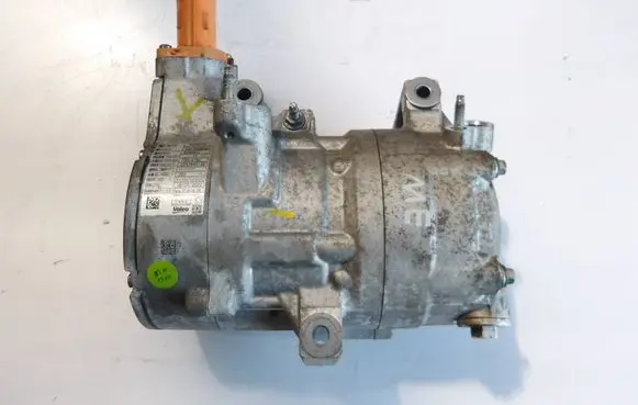 Opel Mokka B Air conditioning (A/C) compressor (pump) 9847929580