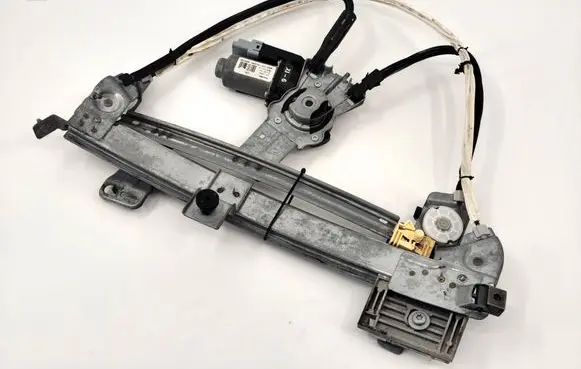 Peugeot 207 CC Front door window regulator with motor 9680071980