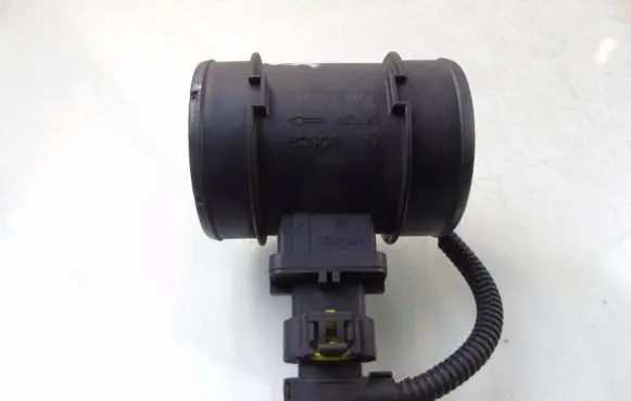 Fiat 500L Mass air flow meter 55220715
