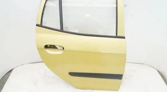 KIA Picanto Rear door