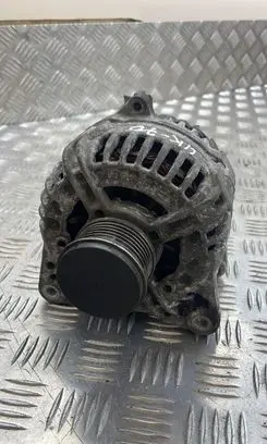 Nissan Qashqai Generator/alternator 82007282920