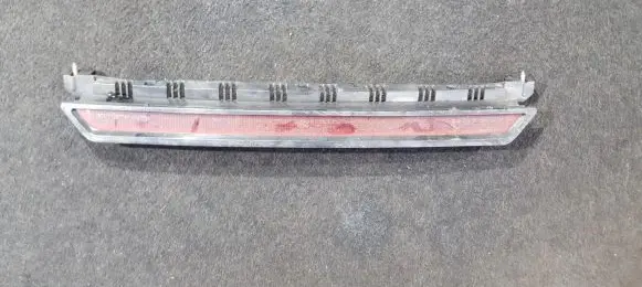 Volkswagen PASSAT B5 Third/center stoplight 3b9945097a