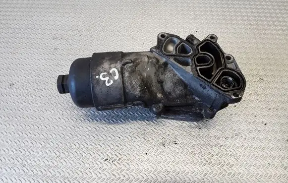 Citroen C3 Oil filter mounting bracket