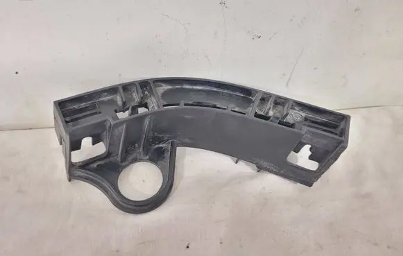 BMW X5 E70 Front bumper mounting bracket 7165472