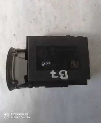 Volkswagen PASSAT B7 Ignition lock 3C0905843AD