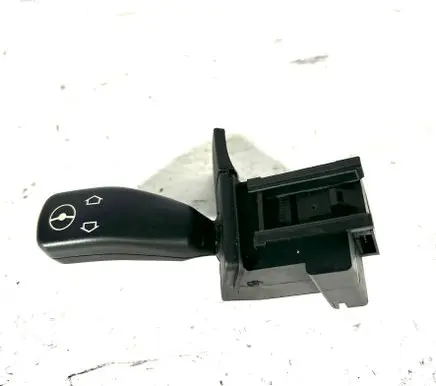 BMW 5 E39 Steering wheel adjustment switch 61318373901 8373901