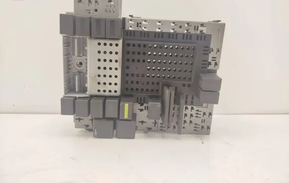 Volvo S80 Fuse module 8688383 8645716 02W023
